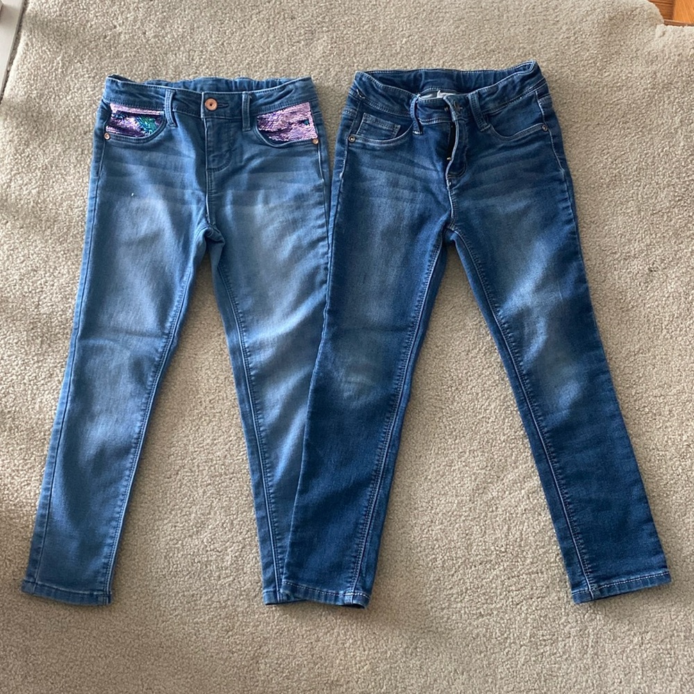 Bundle of 2 pair of girl’s jeans